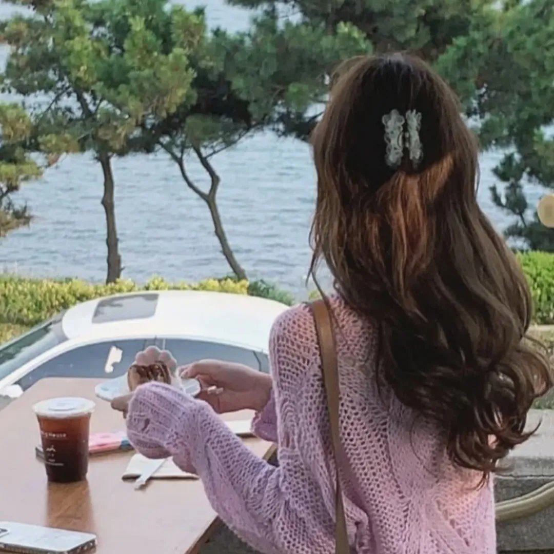 莫斯科不相信眼泪 海报
